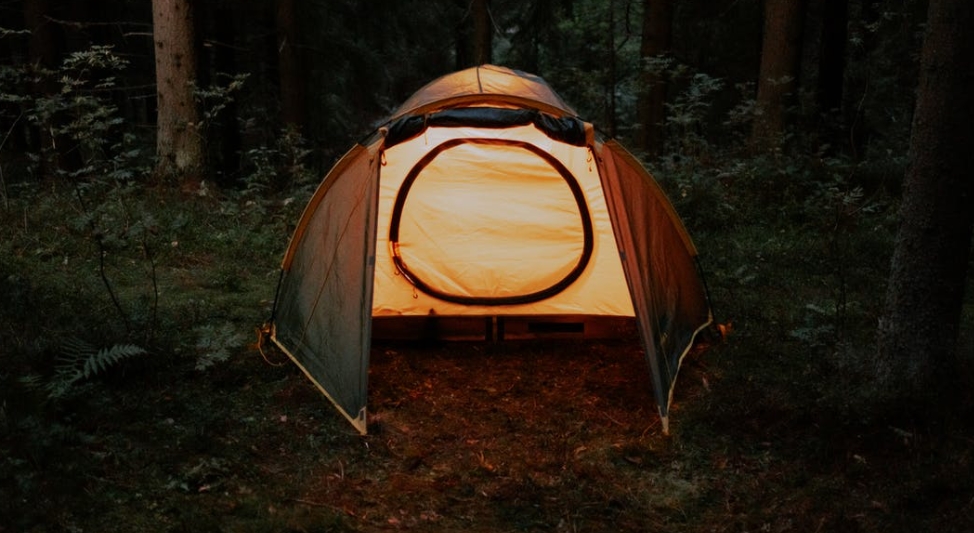 How to Keep a Tent Warm &#8211; 10 Tips to Keep the Cold at Bay
