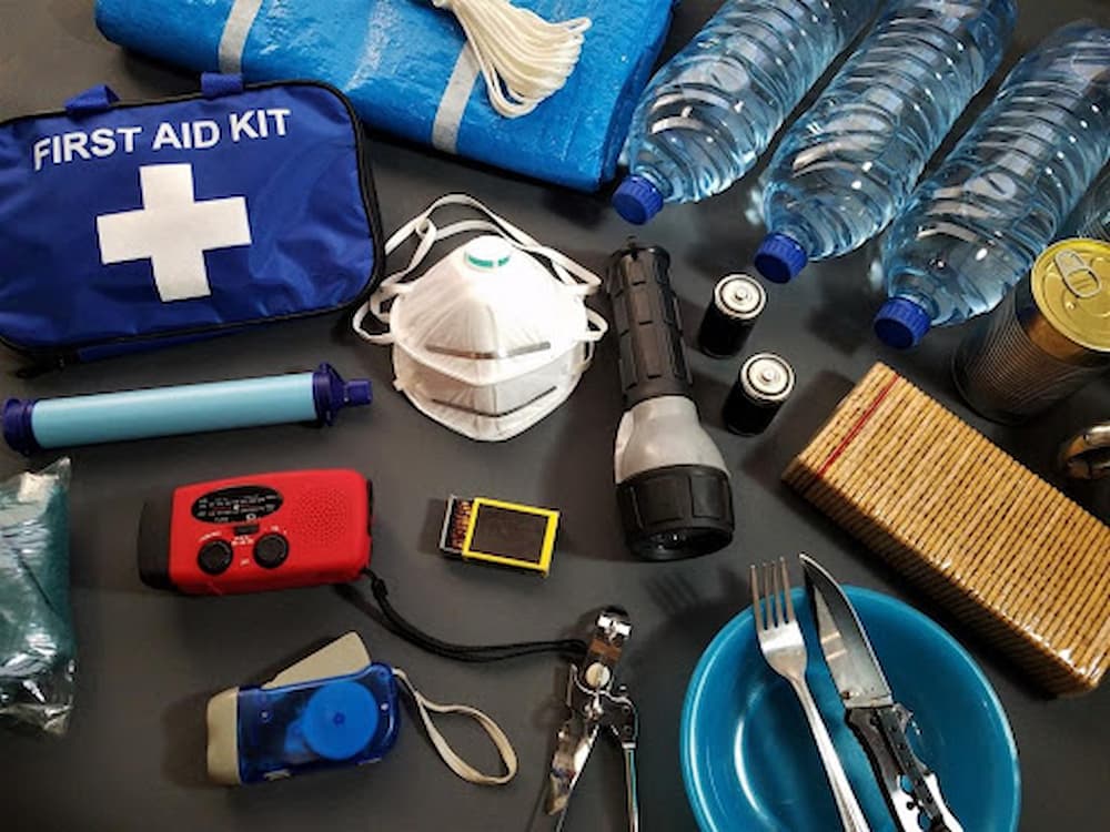 What Is an Urban Survival Kit? – Critical Tools to Have